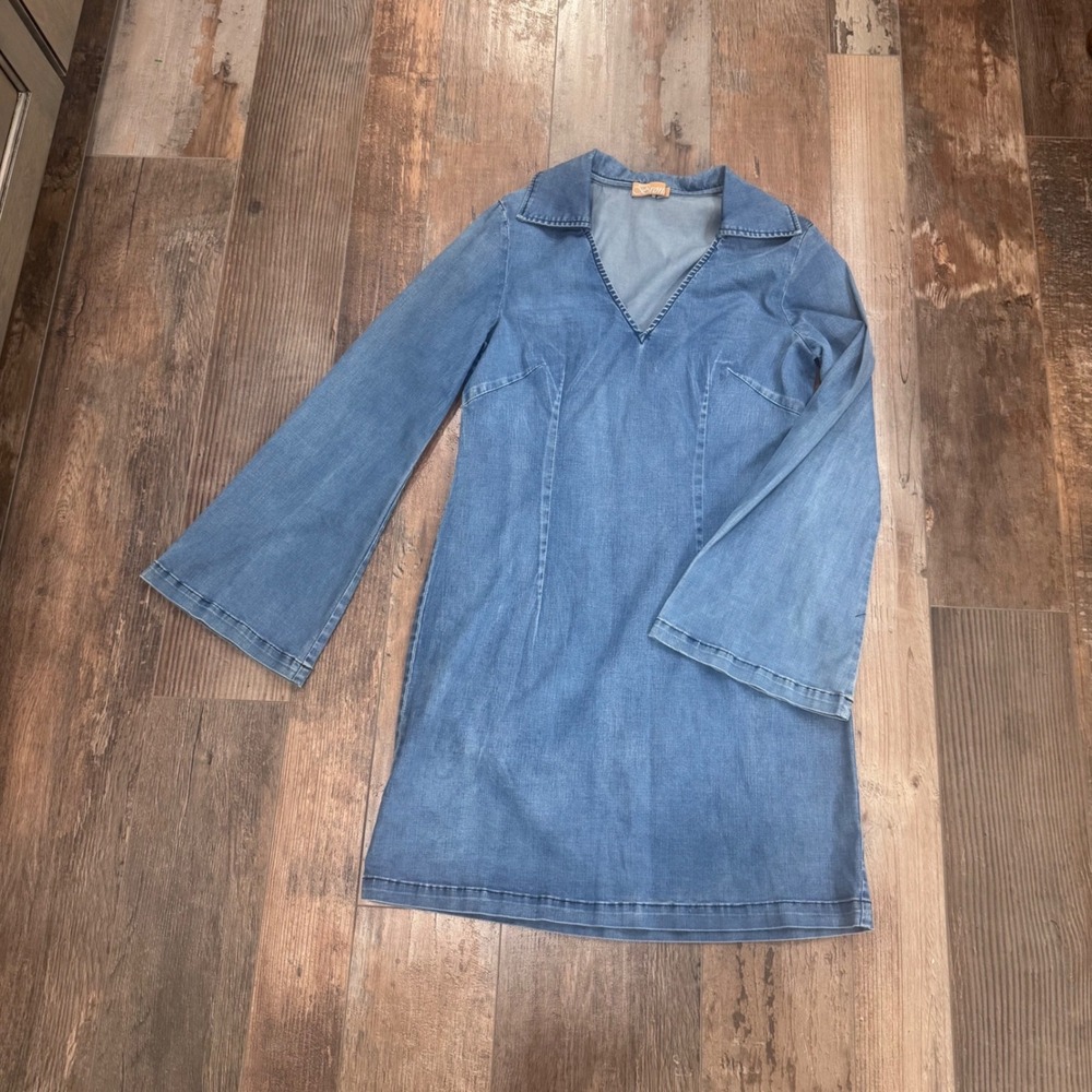 Bronte Denim Mini Dress XS Light Wash Blue V-Neck Bell Sleeve Boho Retro 70s